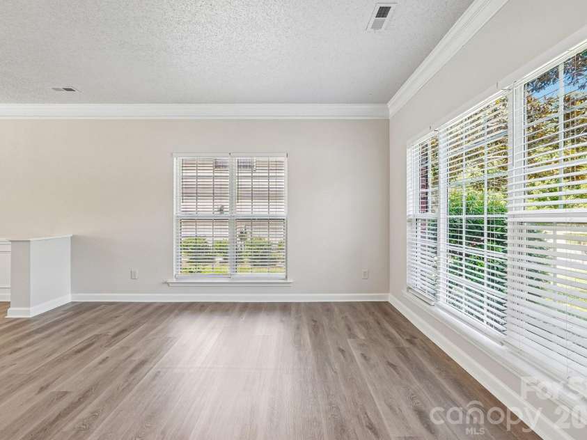 1916 Wilrose Place, Matthews, NC 28105.  MLS# CAR4417599, YatesRealty ID 47523. 