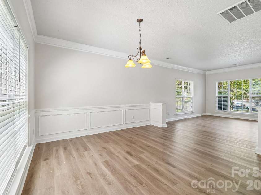 1916 Wilrose Place, Matthews, NC 28105.  MLS# CAR4417599, YatesRealty ID 47523. 