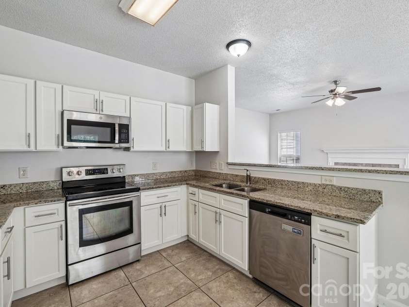 1916 Wilrose Place, Matthews, NC 28105.  MLS# CAR4417599, YatesRealty ID 47523. 