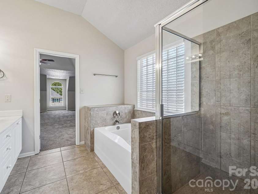 1916 Wilrose Place, Matthews, NC 28105.  MLS# CAR4417599, YatesRealty ID 47523. 
