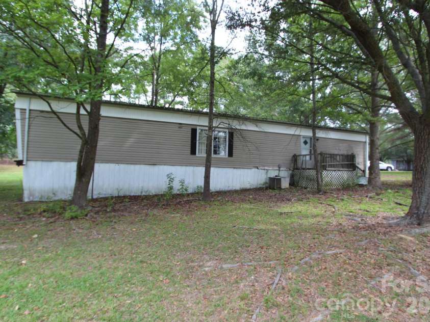 368 HWY 145 Highway, Chesterfield, SC 29709.  MLS# CAR4419002, YatesRealty ID 47525. 