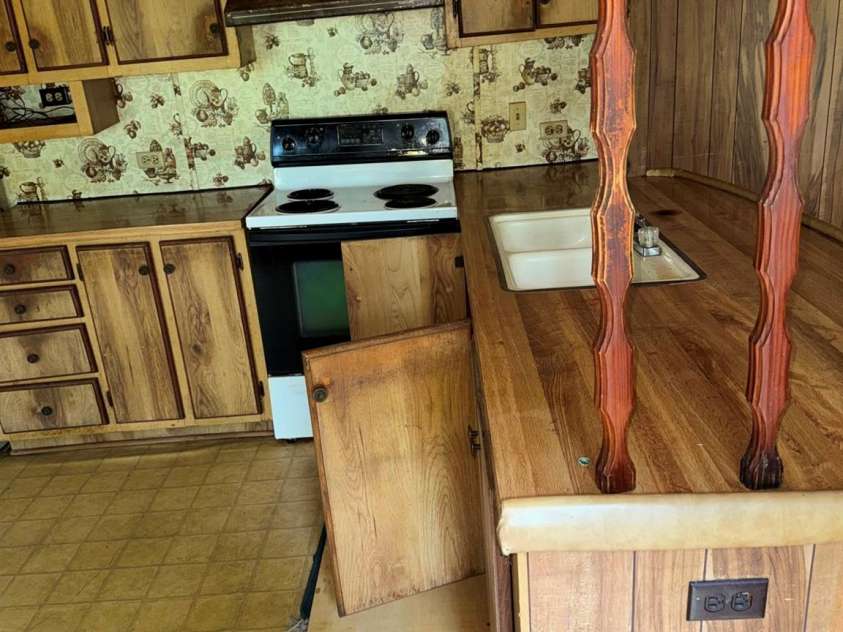 368 HWY 145 Highway, Chesterfield, SC 29709.  MLS# CAR4419002, YatesRealty ID 47525. 