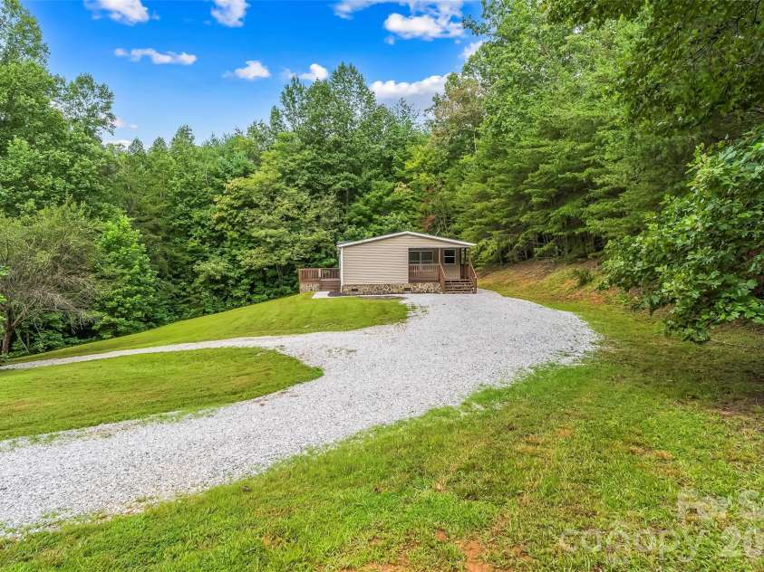 390 Stacy Hollow Drive, Marion, NC 28752.  MLS# CAR4419206, YatesRealty ID 47528. 