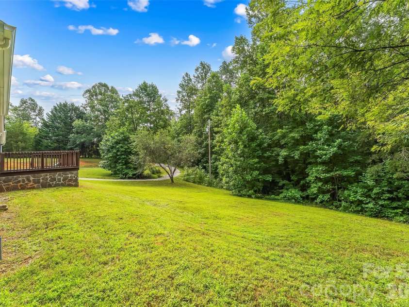 390 Stacy Hollow Drive, Marion, NC 28752.  MLS# CAR4419206, YatesRealty ID 47528. 