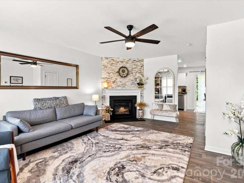 333 Oak Branch Road, Arden, NC 28704.  MLS# CAR4419270, YatesRealty ID 47529. 