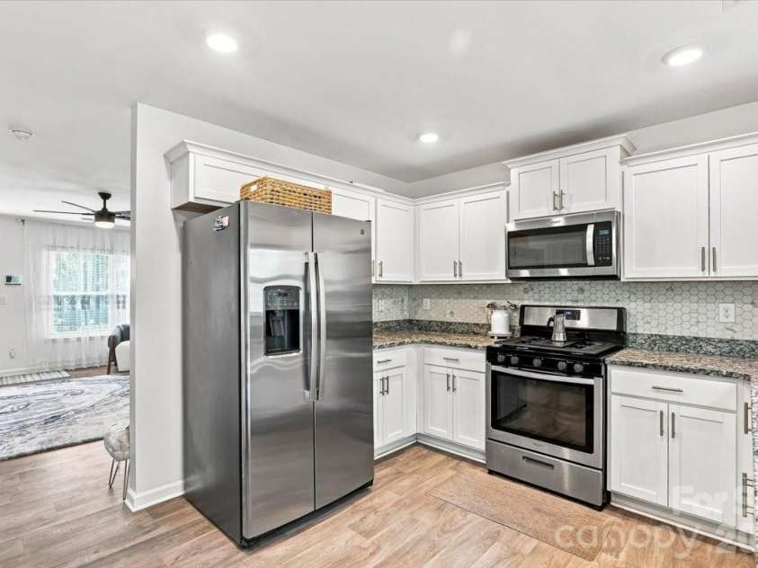 333 Oak Branch Road, Arden, NC 28704.  MLS# CAR4419270, YatesRealty ID 47529. 