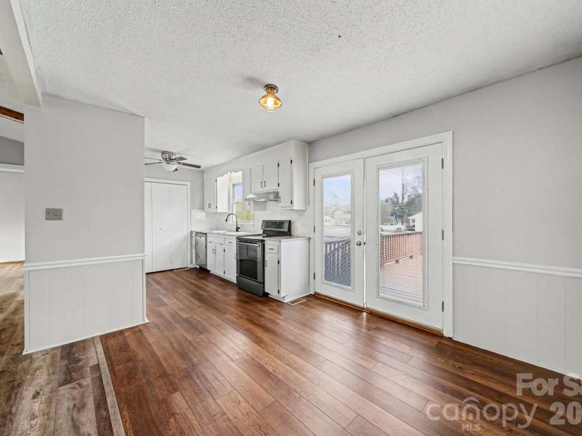 102 Roxie Lane, Belmont, NC 28012.  MLS# CAR4349587, YatesRealty ID 4753. 