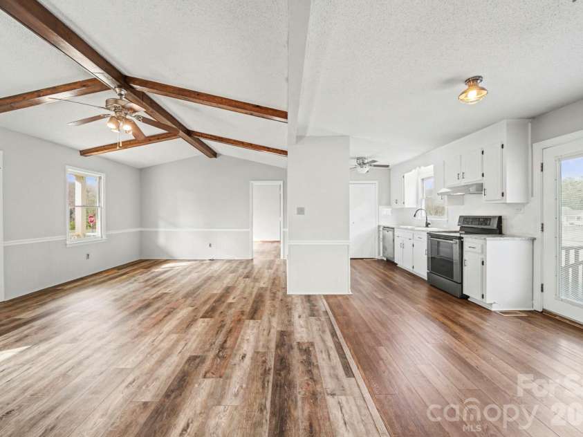 102 Roxie Lane, Belmont, NC 28012.  MLS# CAR4349587, YatesRealty ID 4753. 