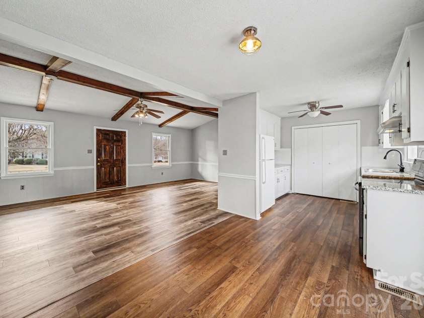 102 Roxie Lane, Belmont, NC 28012.  MLS# CAR4349587, YatesRealty ID 4753. 