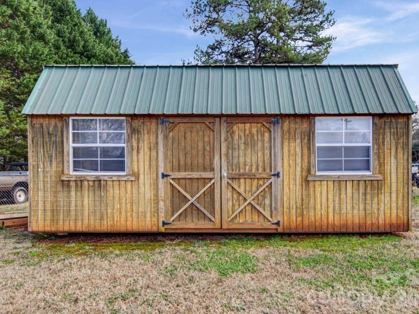 102 Roxie Lane, Belmont, NC 28012.  MLS# CAR4349587, YatesRealty ID 4753. 