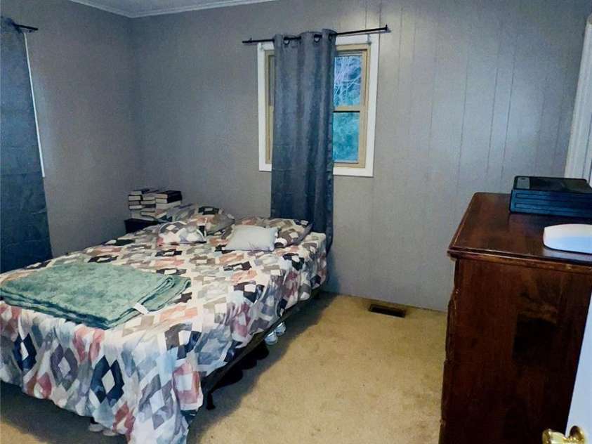 124 Riley Road, Dallas, NC 28034.  MLS# CAR4244655, YatesRealty ID 4753. 