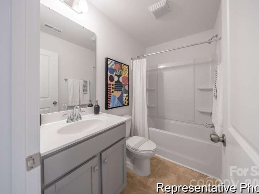 3326 Pixie Court, Charlotte, NC 28213.  MLS# CAR4419284, YatesRealty ID 47530. 