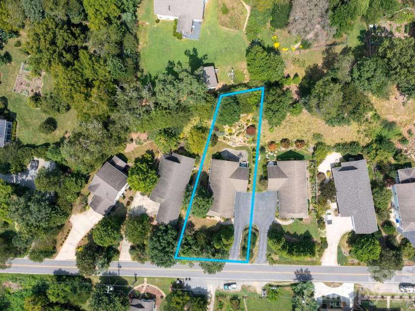 22 Banks Town Road, Weaverville, NC 28787.  MLS# CAR4417947, YatesRealty ID 47532. 