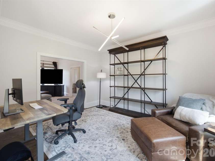 1002 Heather Glen Drive, Matthews, NC 28104.  MLS# CAR4418895, YatesRealty ID 47535. 