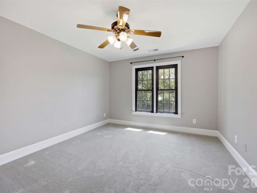 1002 Heather Glen Drive, Matthews, NC 28104.  MLS# CAR4418895, YatesRealty ID 47535. 