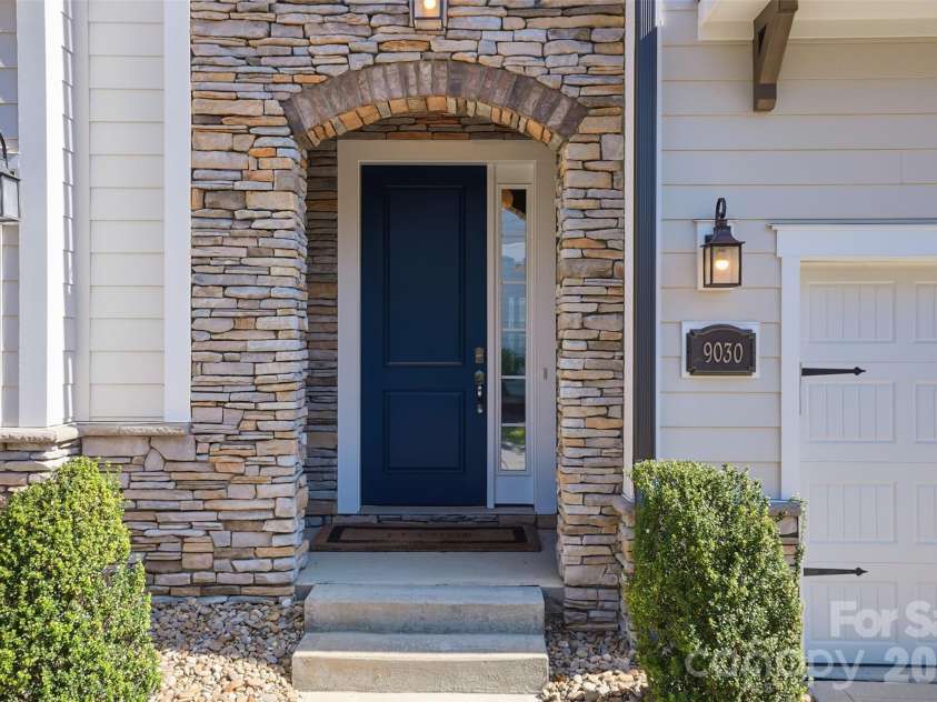 9030 Boling Green Drive, Charlotte, NC 28277.  MLS# CAR4417846, YatesRealty ID 47536. 