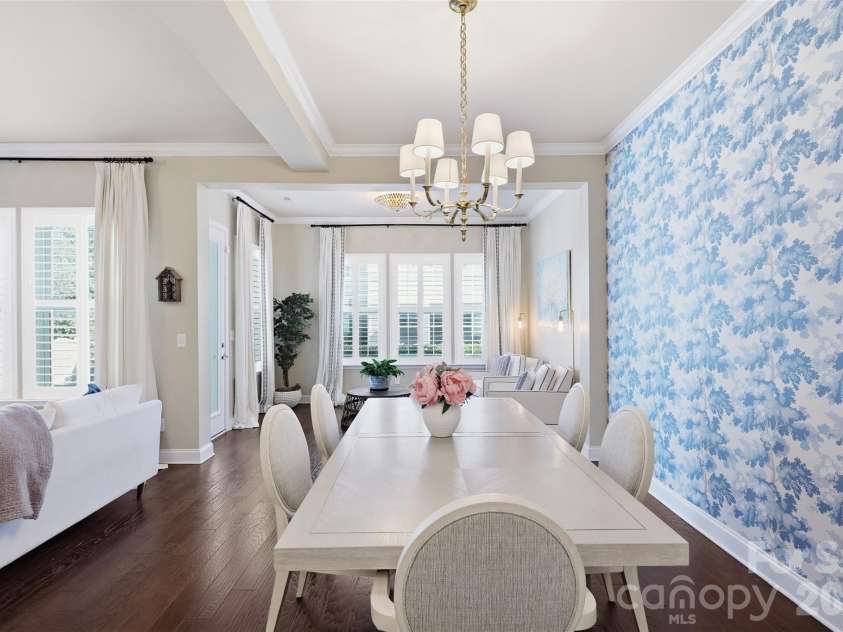 9030 Boling Green Drive, Charlotte, NC 28277.  MLS# CAR4417846, YatesRealty ID 47536. Open dining