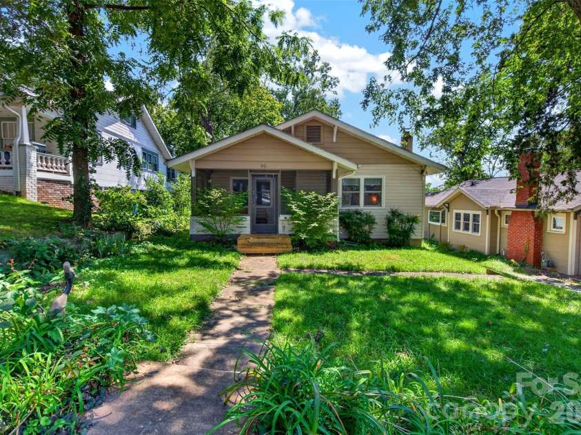 52 Pennsylvania Avenue, Asheville, NC 28806.  MLS# CAR4417953, YatesRealty ID 47537. 