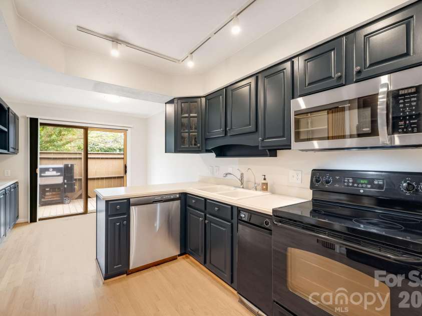 15 Moland Drive, Etowah, NC 28729.  MLS# CAR4415379, YatesRealty ID 47538. 