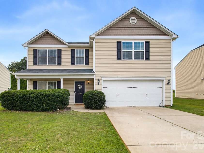 7000 Texas Boulevard, Thomasville, NC 27360.  MLS# CAR4419287, YatesRealty ID 47540. 
