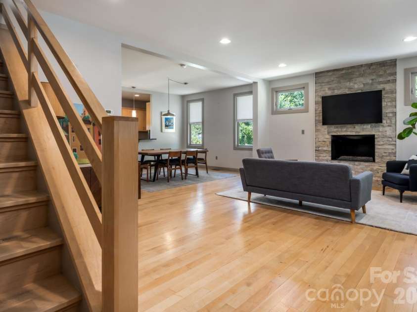408 Old Haw Creek Road, Asheville, NC 28805.  MLS# CAR4406838, YatesRealty ID 47543. 