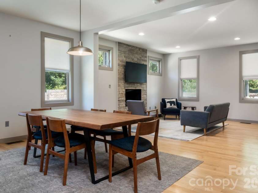 408 Old Haw Creek Road, Asheville, NC 28805.  MLS# CAR4406838, YatesRealty ID 47543. 