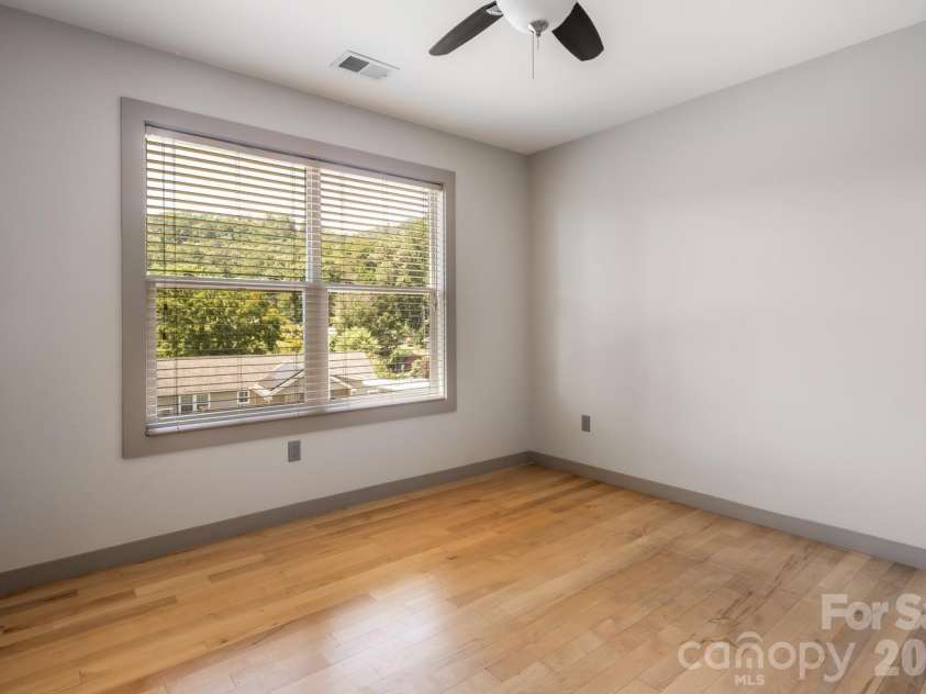 408 Old Haw Creek Road, Asheville, NC 28805.  MLS# CAR4406838, YatesRealty ID 47543. 
