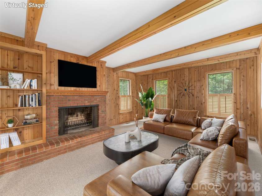 200 Heathcote Road, Hendersonville, NC 28791.  MLS# CAR4419306, YatesRealty ID 47546. 