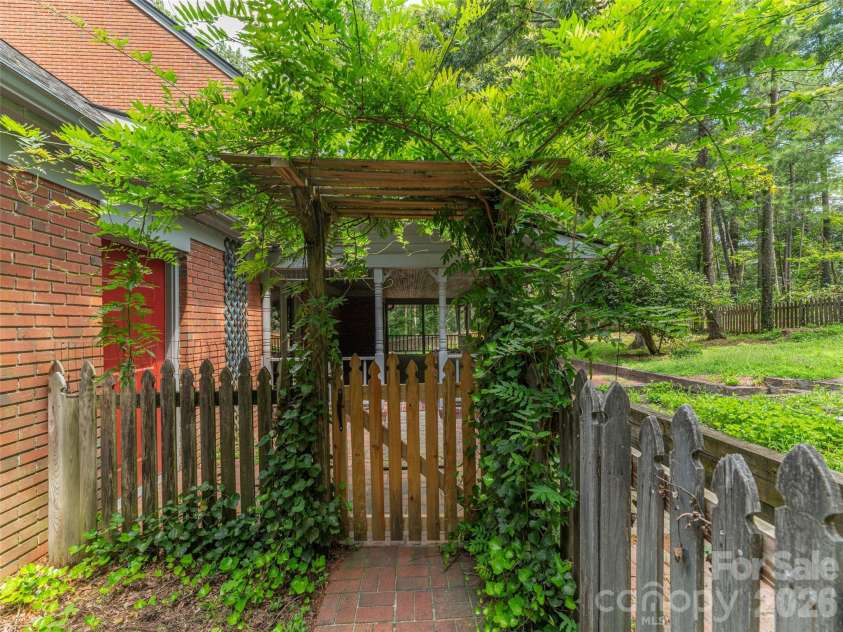 200 Heathcote Road, Hendersonville, NC 28791.  MLS# CAR4419306, YatesRealty ID 47546. 