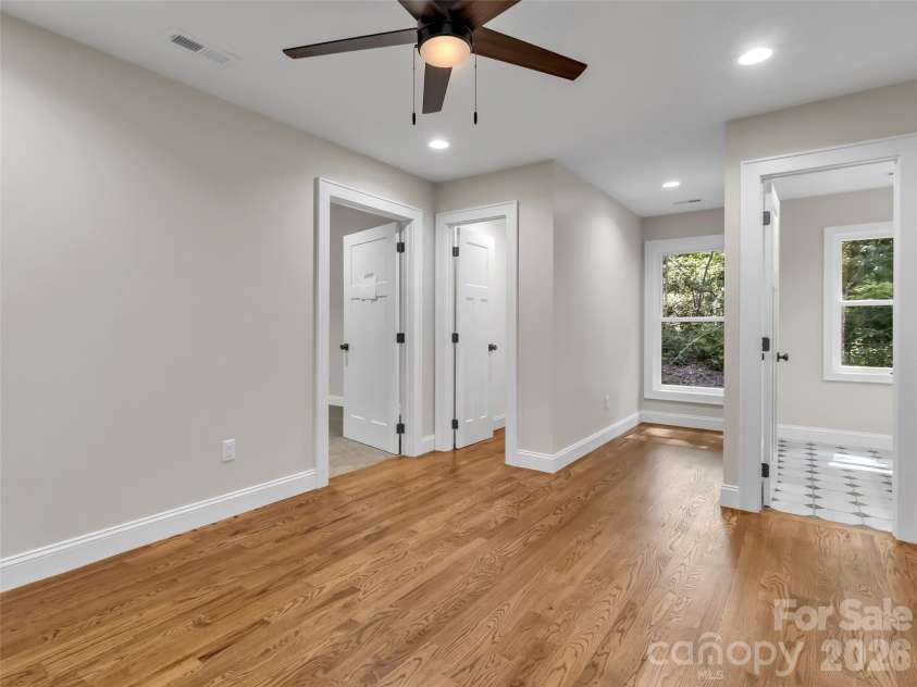 146 Bradford Park, Clyde, NC 28721.  MLS# CAR4419307, YatesRealty ID 47549. 