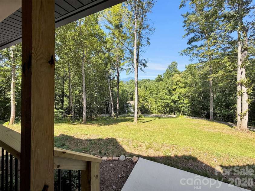 146 Bradford Park, Clyde, NC 28721.  MLS# CAR4419307, YatesRealty ID 47549. 