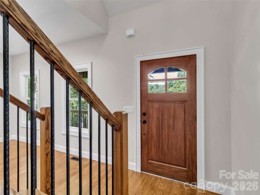 146 Bradford Park, Clyde, NC 28721.  MLS# CAR4419307, YatesRealty ID 47549. Entry Foyer