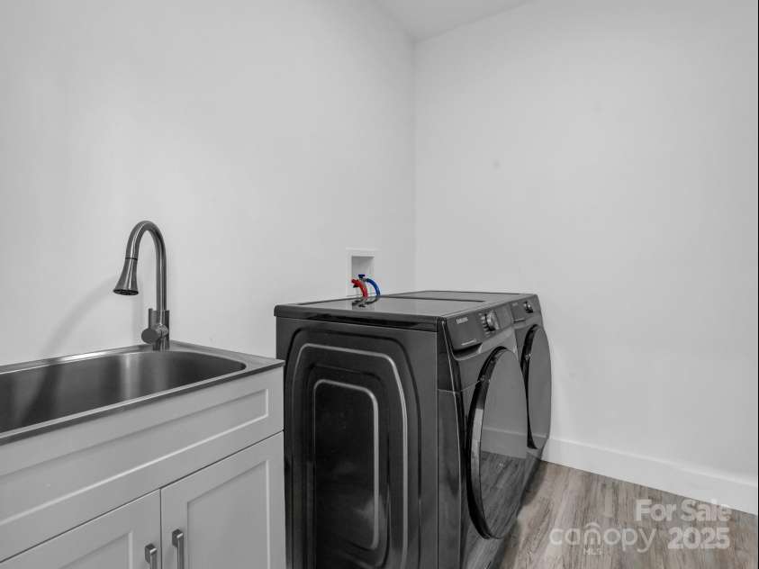 456 Hickory Loop, Rutherfordton, NC 28139.  MLS# CAR4241032, YatesRealty ID 4755. 