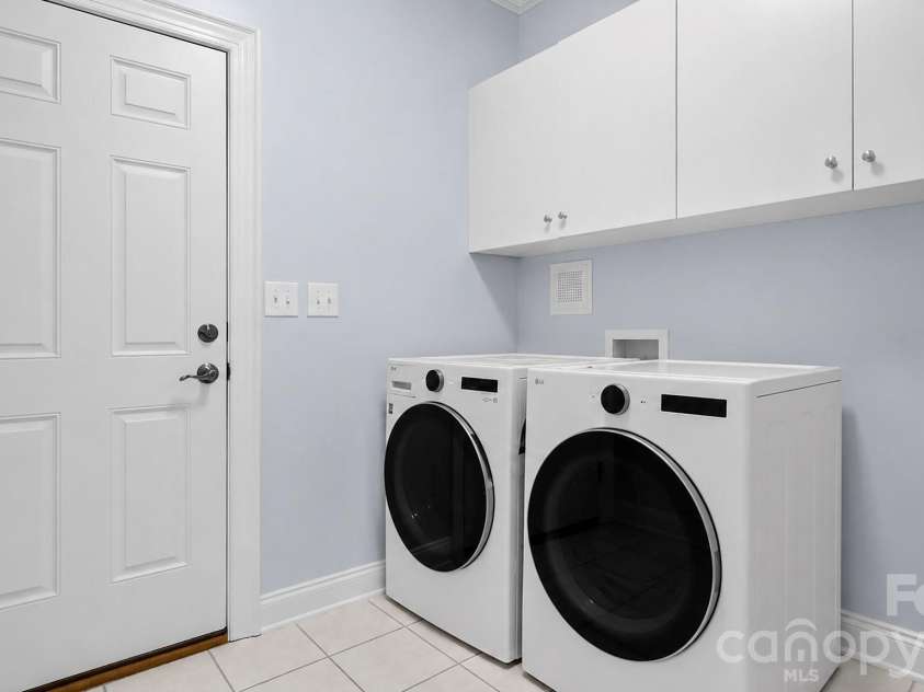 265 Westminster Court, Asheboro, NC 27205.  MLS# CAR4388948, YatesRealty ID 47550. Laundry on main level