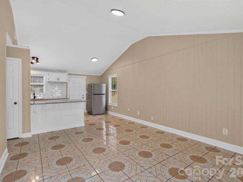 407 Trenton Street, Gastonia, NC 28052.  MLS# CAR4419063, YatesRealty ID 47554. 