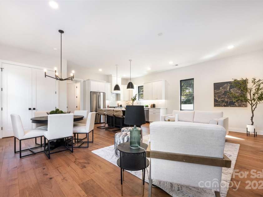 1121 Condon Street, Charlotte, NC 28216.  MLS# CAR4309590, YatesRealty ID 47555. 