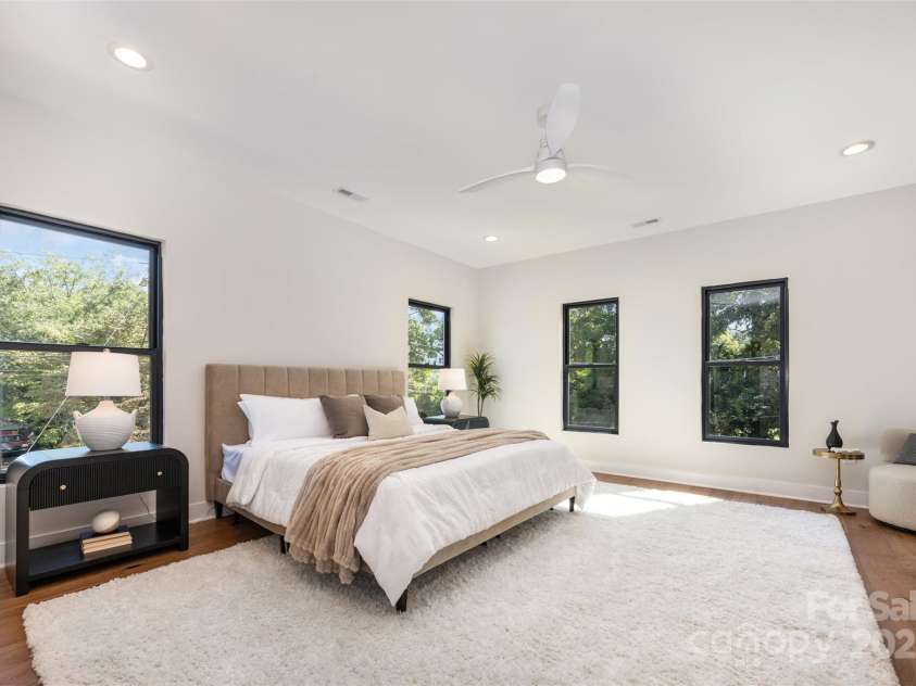 1121 Condon Street, Charlotte, NC 28216.  MLS# CAR4309590, YatesRealty ID 47555. 