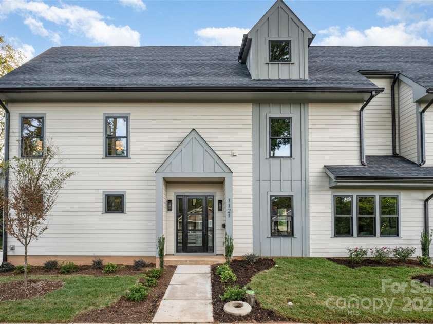 1121 Condon Street, Charlotte, NC 28216.  MLS# CAR4309590, YatesRealty ID 47555. 