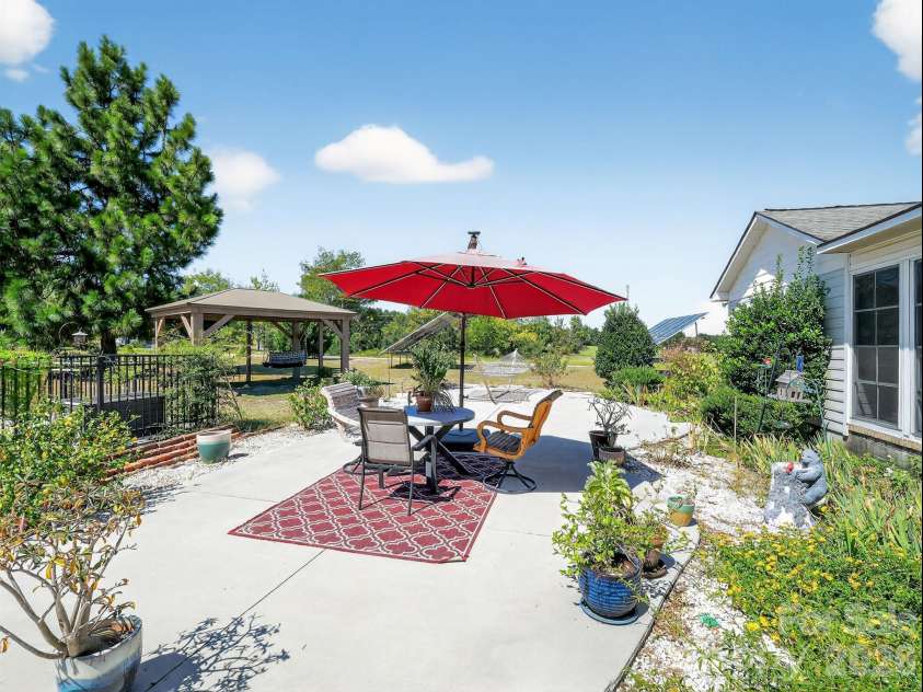 1035 Mcmillan Road, Cheraw, SC 29520.  MLS# CAR4327864, YatesRealty ID 47557. 