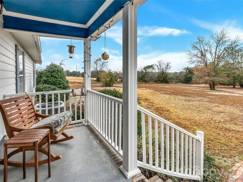 1035 Mcmillan Road, Cheraw, SC 29520.  MLS# CAR4327864, YatesRealty ID 47557. 