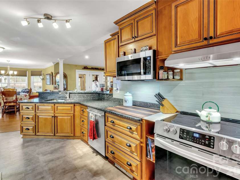 1035 Mcmillan Road, Cheraw, SC 29520.  MLS# CAR4327864, YatesRealty ID 47557. 