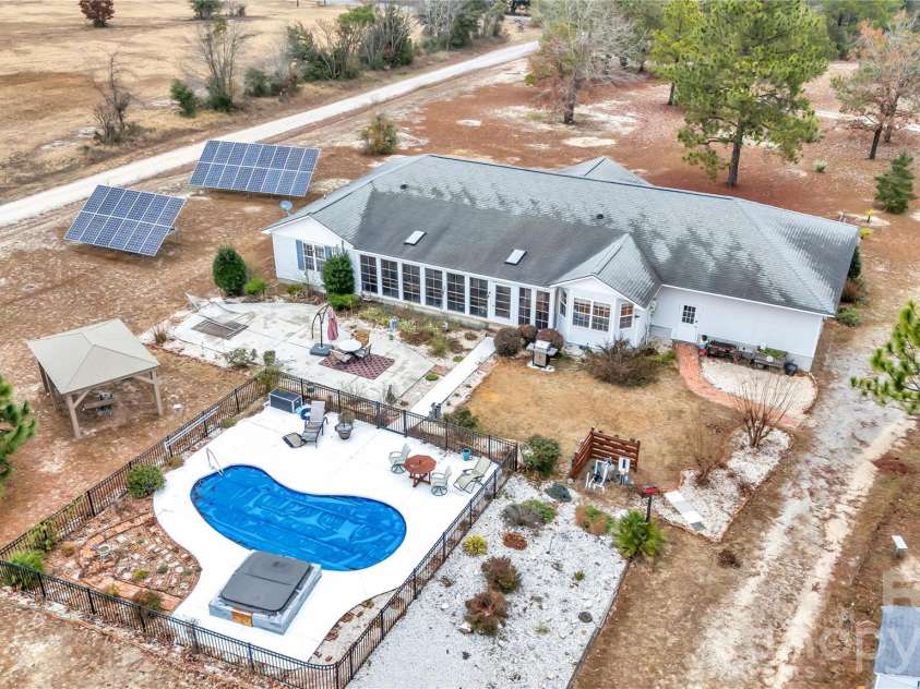 1035 Mcmillan Road, Cheraw, SC 29520.  MLS# CAR4327864, YatesRealty ID 47557. 