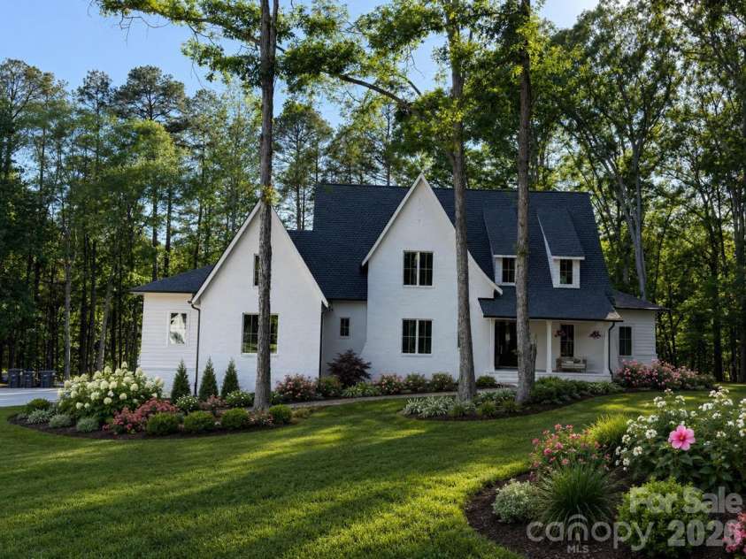 8806 Bartlett Road, Mint Hill, NC 28227.  MLS# CAR4419033, YatesRealty ID 47558. 