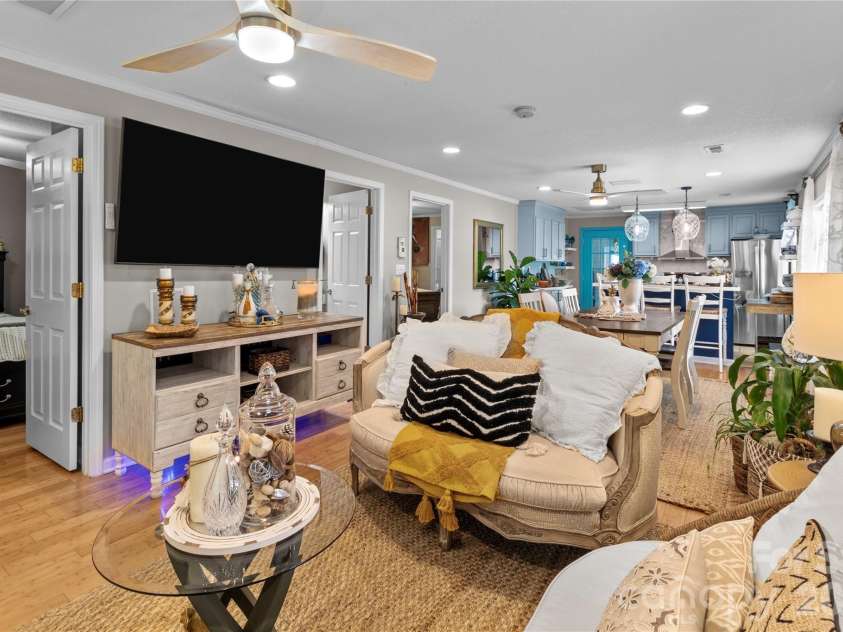 404 Moss Springs Road, Albemarle, NC 28001.  MLS# CAR4419311, YatesRealty ID 47560. 