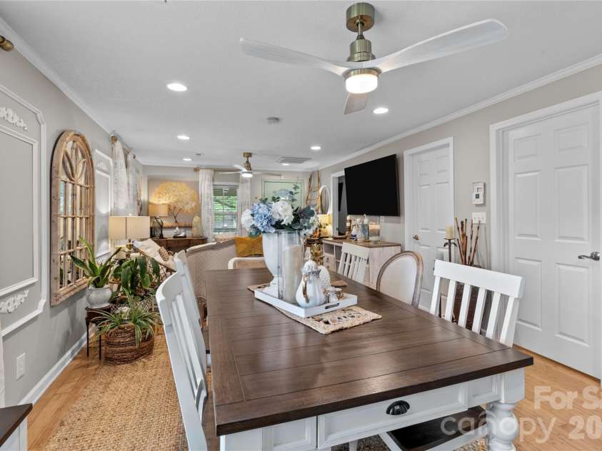 404 Moss Springs Road, Albemarle, NC 28001.  MLS# CAR4419311, YatesRealty ID 47560. 