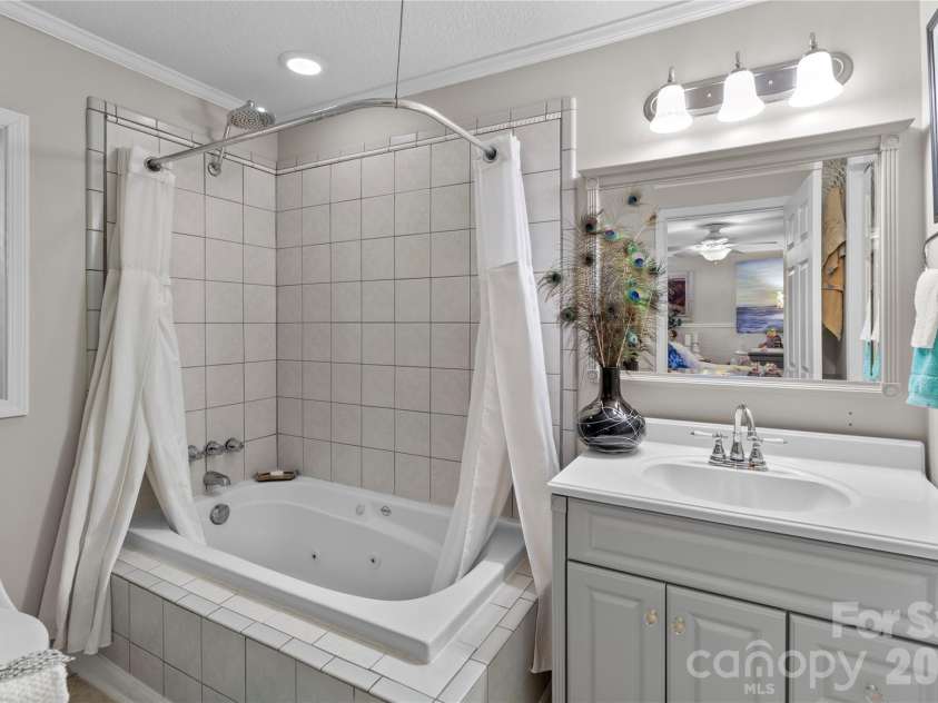 404 Moss Springs Road, Albemarle, NC 28001.  MLS# CAR4419311, YatesRealty ID 47560. 