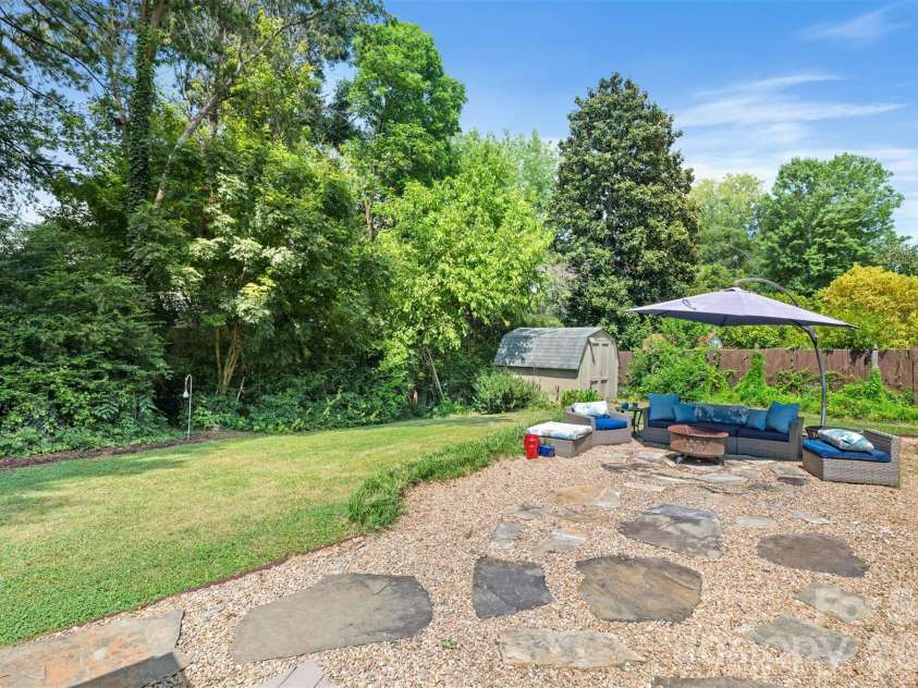 5934 Tillery Drive, Charlotte, NC 28226.  MLS# CAR4417835, YatesRealty ID 47561. Back patio
