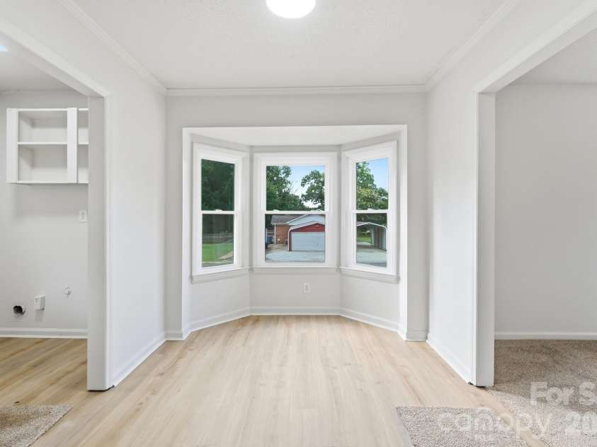 9933 Starwood Drive, Charlotte, NC 28215.  MLS# CAR4419071, YatesRealty ID 47562. 