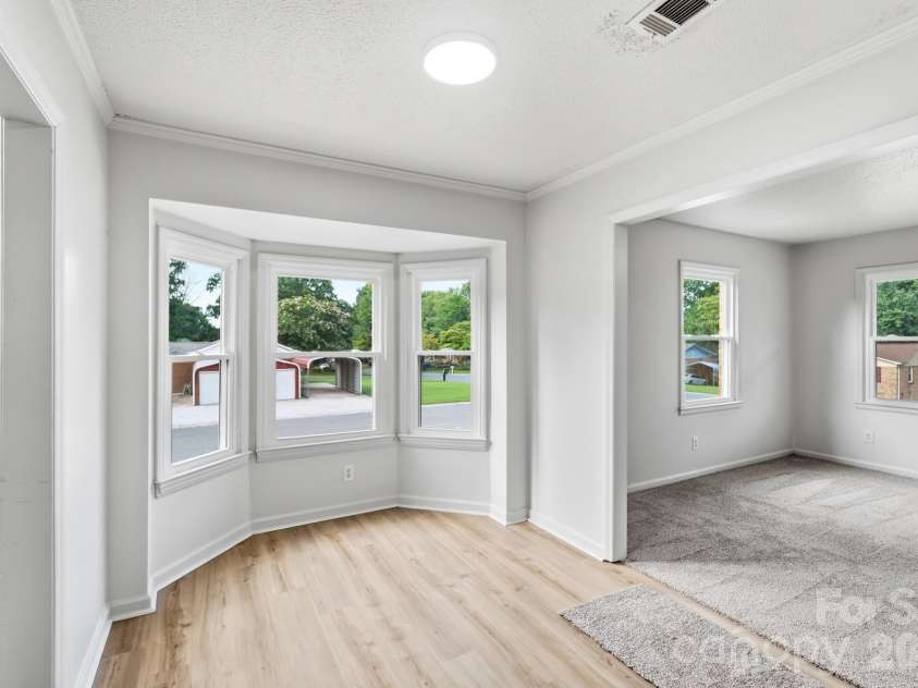 9933 Starwood Drive, Charlotte, NC 28215.  MLS# CAR4419071, YatesRealty ID 47562. 