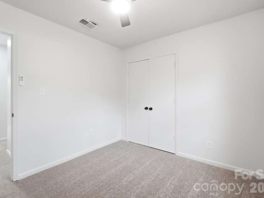 9933 Starwood Drive, Charlotte, NC 28215.  MLS# CAR4419071, YatesRealty ID 47562. 